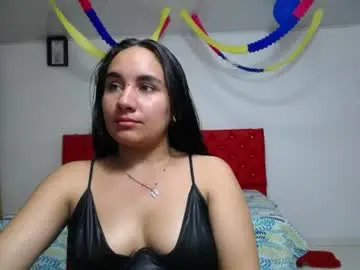 Maylin_hornyy19  live sex cam
