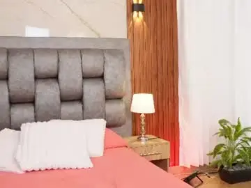 Meloddy_brooks  live sex cam