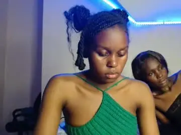 Pretty_nyra  live sex cam