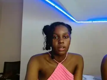 Pretty_nyra  live sex cam