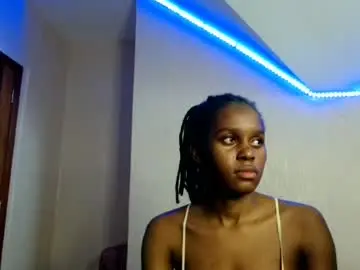 Pretty_nyra  live sex cam