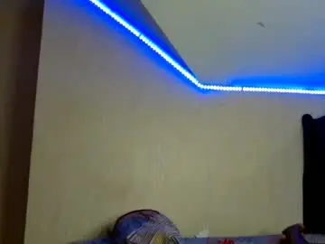 Pretty_nyra  live sex cam