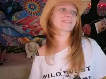 Whosplayingwithfire  live sex cam