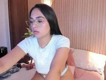 Amelie_x  live sex cam