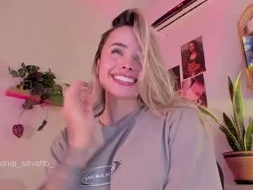 Antonia_savatto_  live sex cam