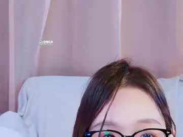 Chenn_9  live sex cam