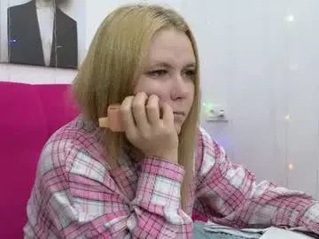 Dear_hollyy  live sex cam