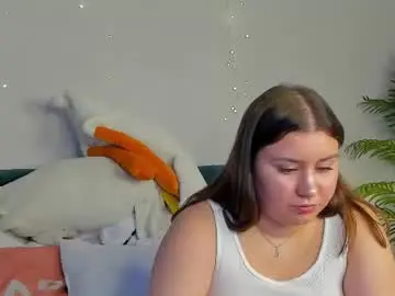 Glowtender  live sex cam
