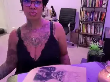 Goddesskalitha  live sex cam