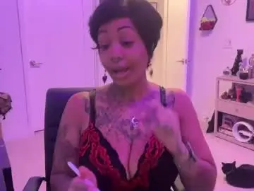 Goddesskalitha  live sex cam