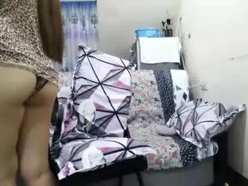 Kenneyjean33  live sex cam