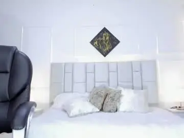 Martina_evan  live sex cam