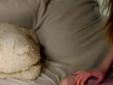 Melmooon  live sex cam