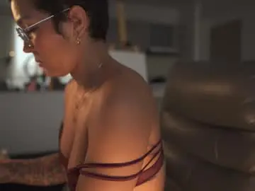 Mykinkybunny  live sex cam