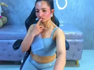 Paulette37_a  live sex cam