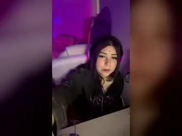 Raven_toky0  live sex cam