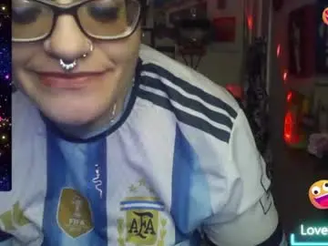 Ravenandsin  live sex cam