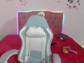 Snowhot_69  live sex cam