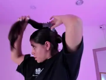 _mia_blue_18_  live sex cam