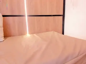 Ashlyn_parker  live sex cam