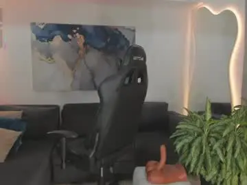 Chloemanson  live sex cam