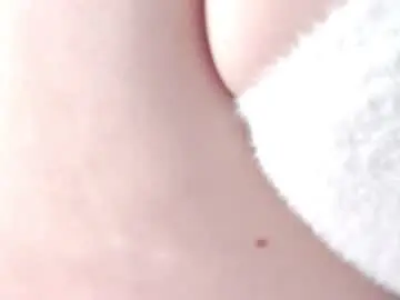 Gardens_emmannuelle  live sex cam