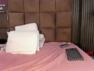 Gia_scott  live sex cam