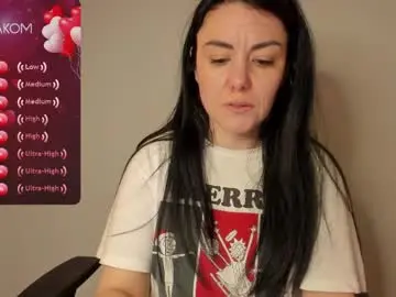 Qtxwrm31  live sex cam