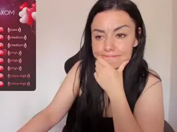 Qtxwrm31  live sex cam