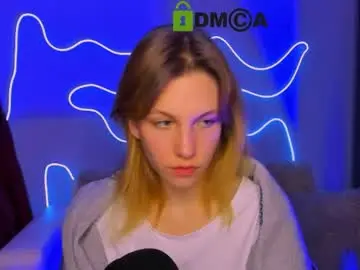 Violettruee  live sex cam