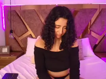 Bella_swwan_  live sex cam