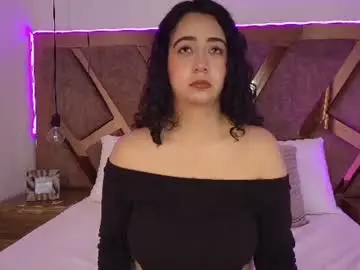 Bella_swwan_  live sex cam