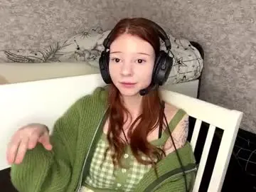 Cassandraneiman  live sex cam