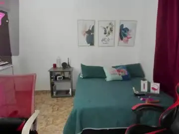 Evelyn_squirts  live sex cam