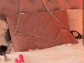 Julcy_peach  live sex cam