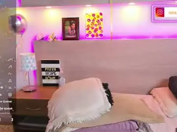 Nina_mars_  live sex cam
