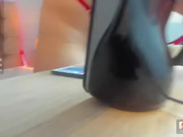 Rose_benet  live sex cam