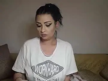 Rosse2683  live sex cam