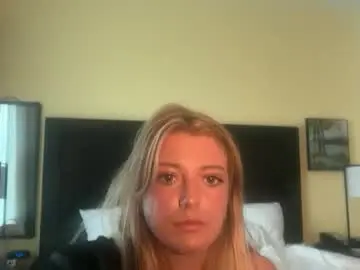 Theoneandonlyava  live sex cam