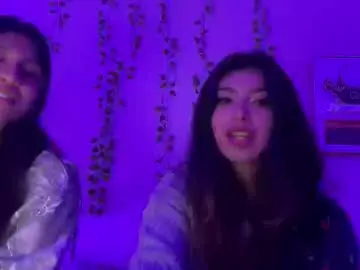 02_bratz  live sex cam