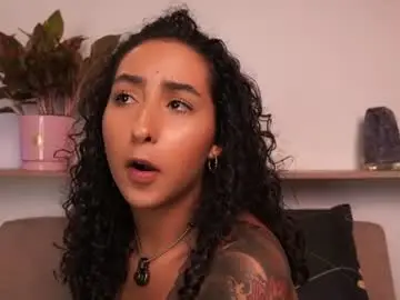 Agatha_collinss  live sex cam