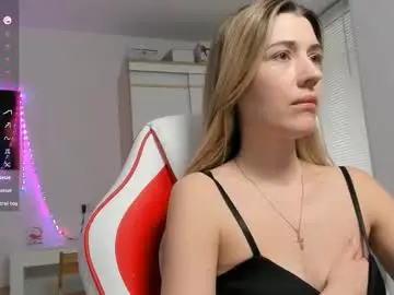 Askcaroline  live sex cam