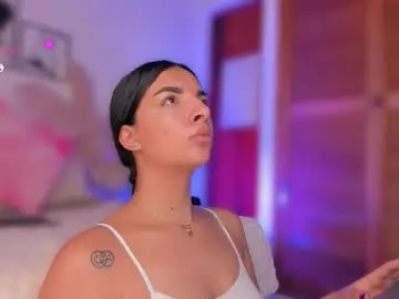 Aylinnzambrano_  live sex cam