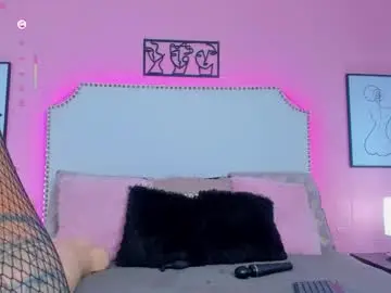 Charlotte_kisss  live sex cam