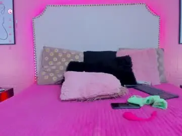 Charlotte_kisss  live sex cam