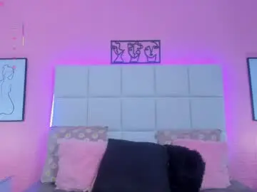 Charlotte_kisss  live sex cam