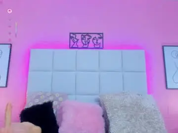 Charlotte_kisss  live sex cam