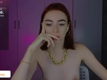 Cuteroxyfoxyy  live sex cam