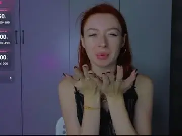 Cuteroxyfoxyy  live sex cam