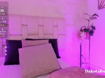 Dakota__lee  live sex cam
